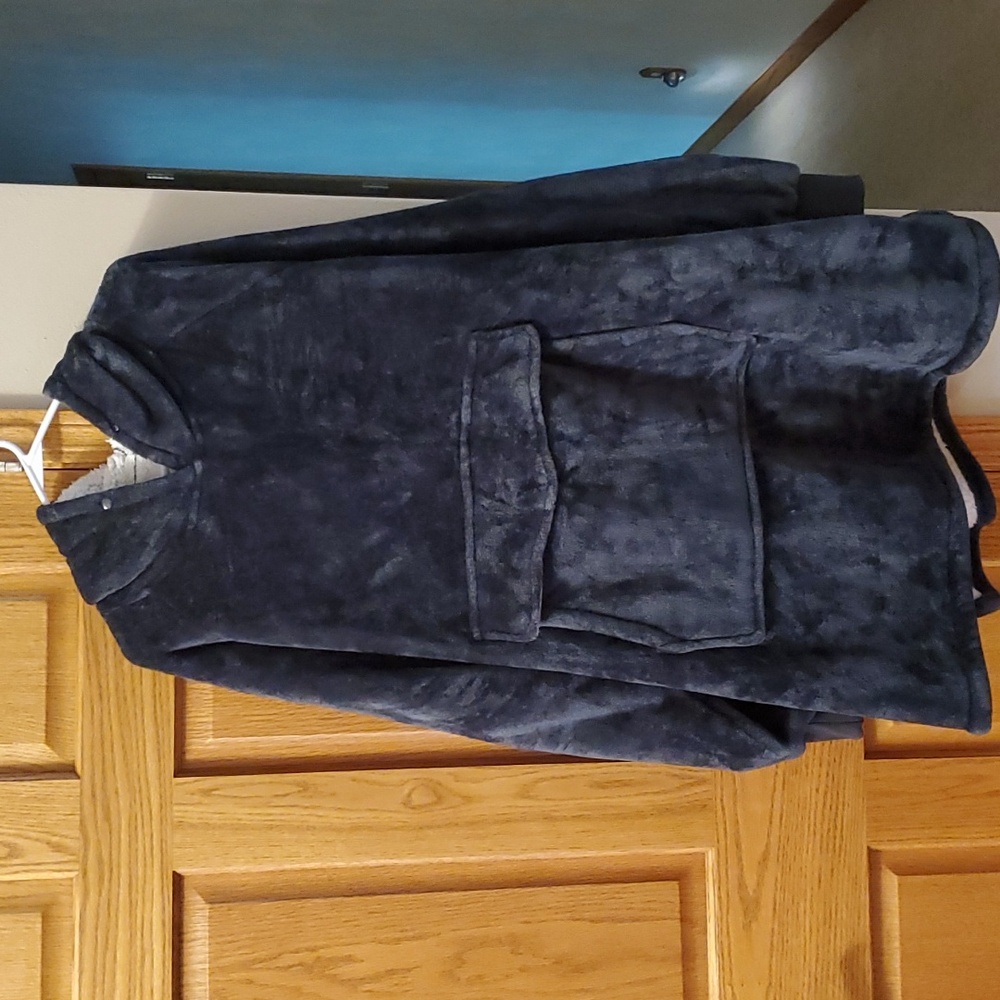 Krifey Gray Blanket Hoodie Oversized Comfy Sherpa Plush Hooded Robe Women & Men